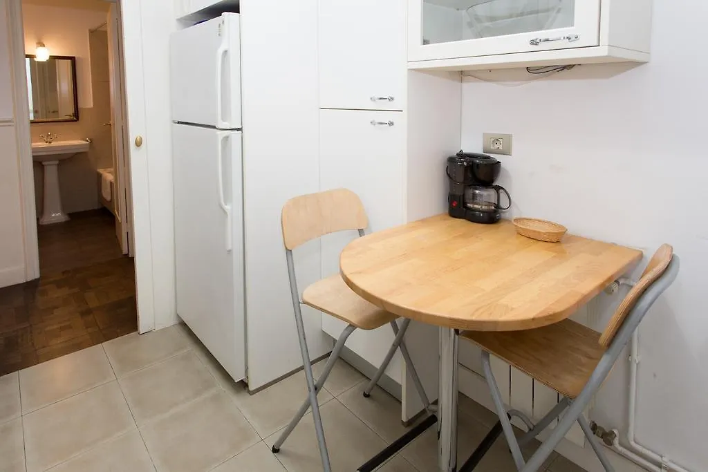 Letsgo Camp Nou Apartment バルセロナ 0*,  スペイン